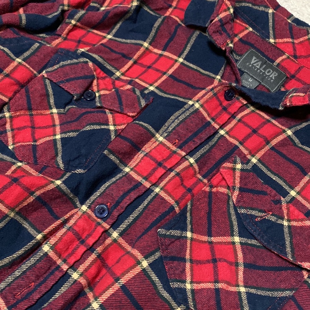 Red flannel - Picture 2 of 2
